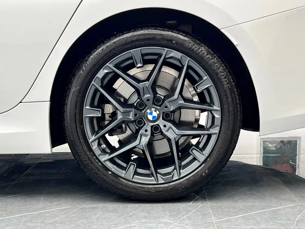 BMW 3 Series — миниатюра 25