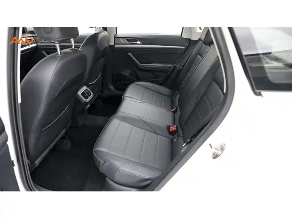 Volkswagen Lavida — миниатюра 7