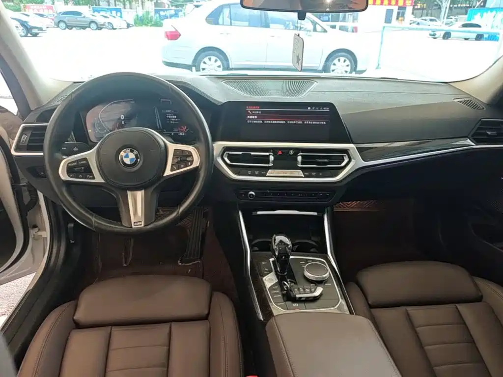 BMW 3 Series — миниатюра 10