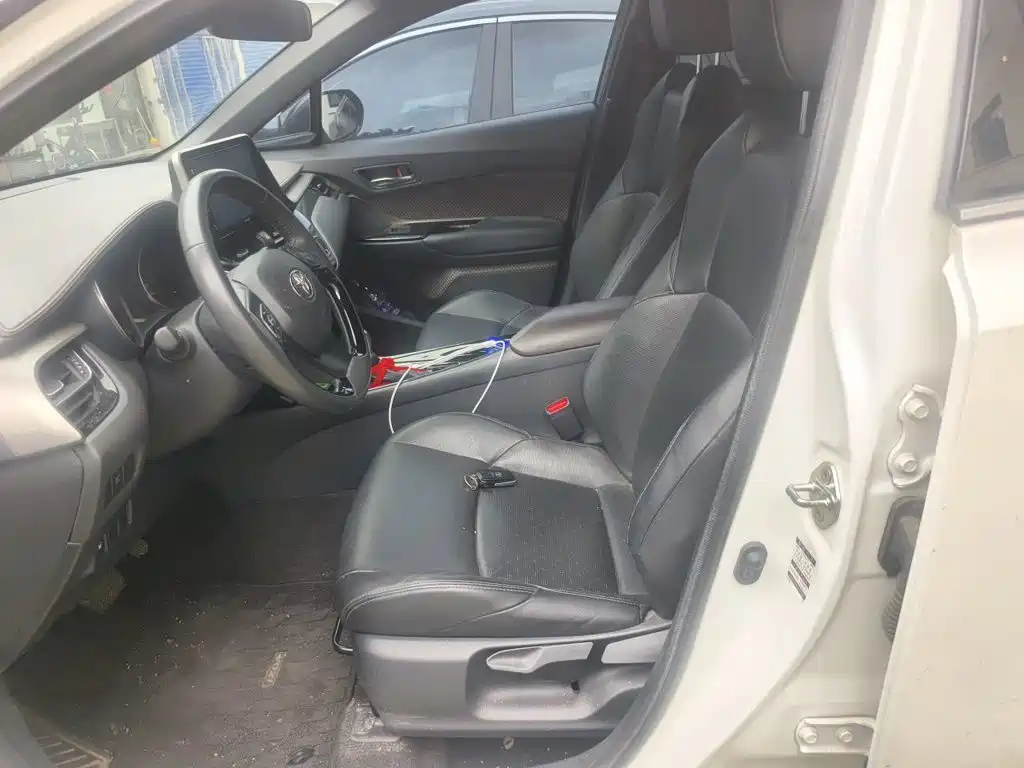 Toyota IZOA — миниатюра 8