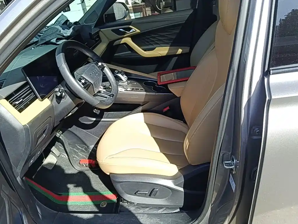 Roewe RX5 — миниатюра 15