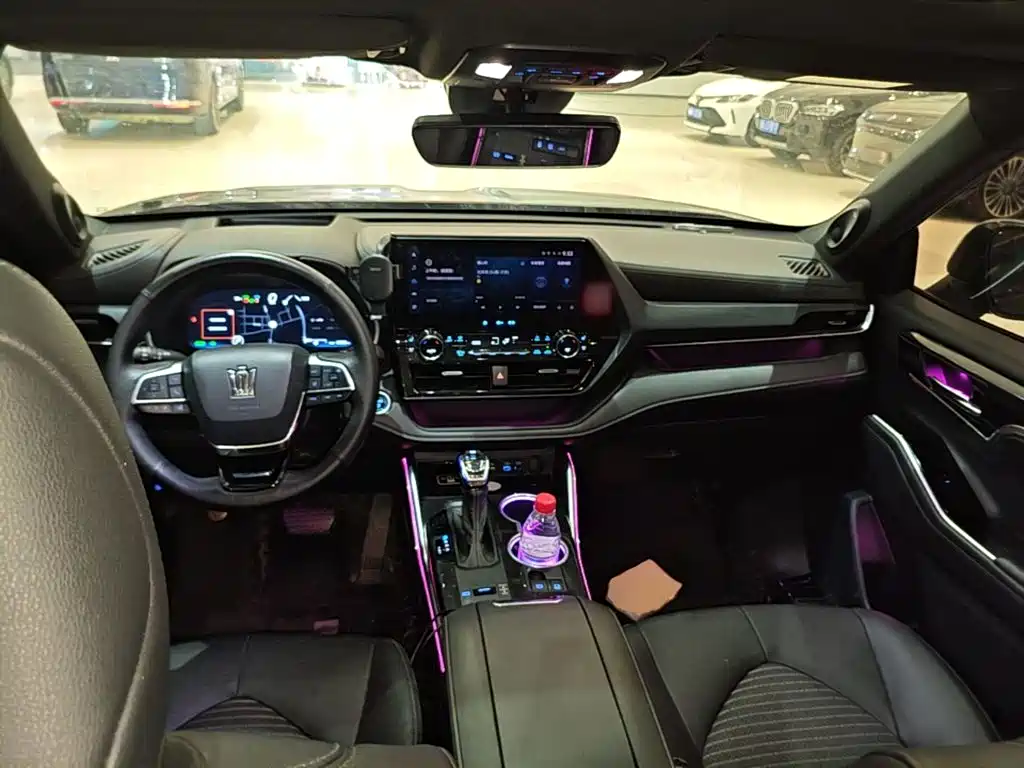 Toyota Crown Kluger — миниатюра 10