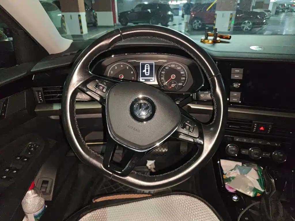 Volkswagen Passat — миниатюра 7