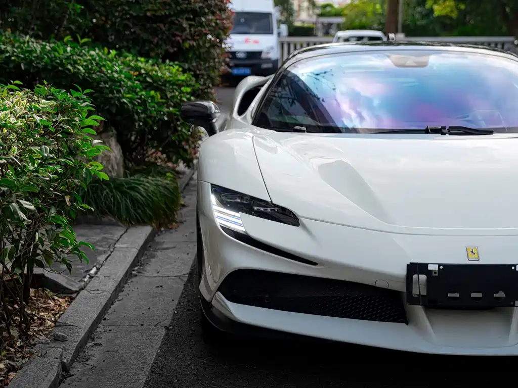 Ferrari SF90 — миниатюра 7