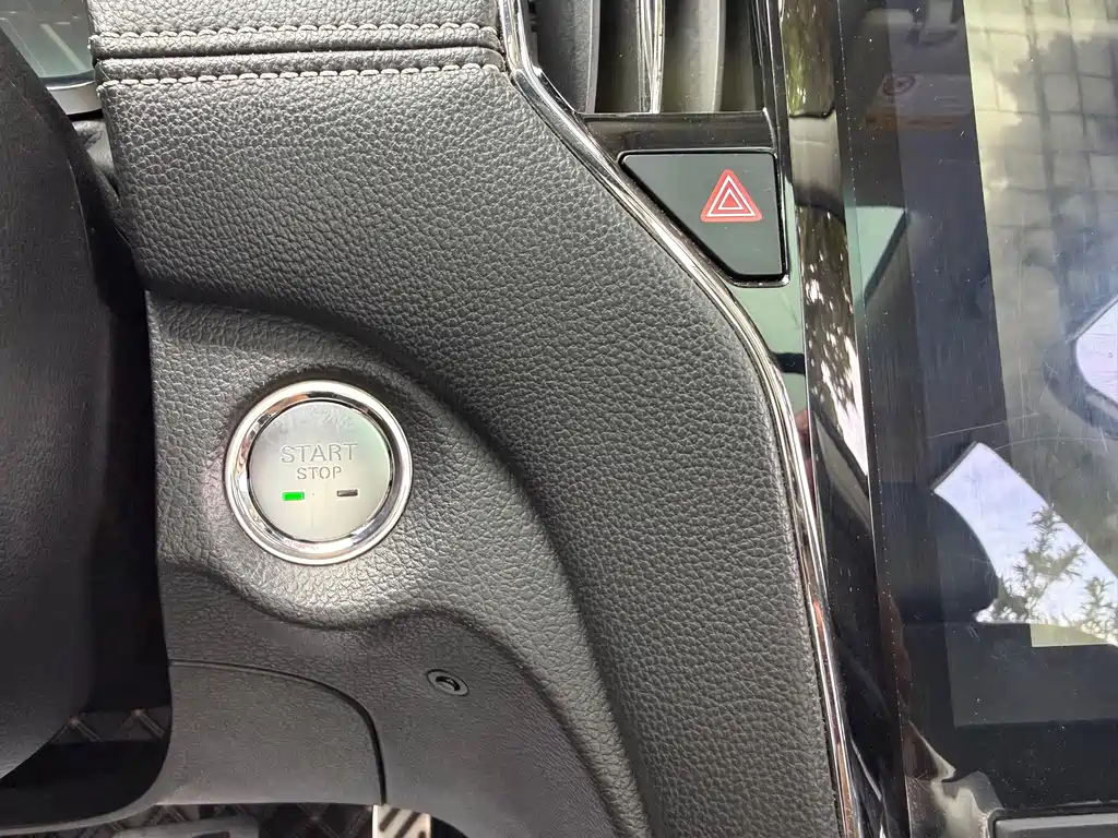 Roewe RX5 New Energy — миниатюра 26
