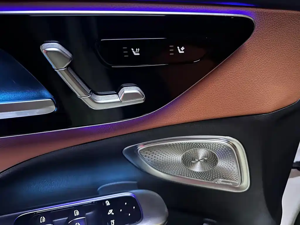 Mercedes-Benz C-Class — миниатюра 4