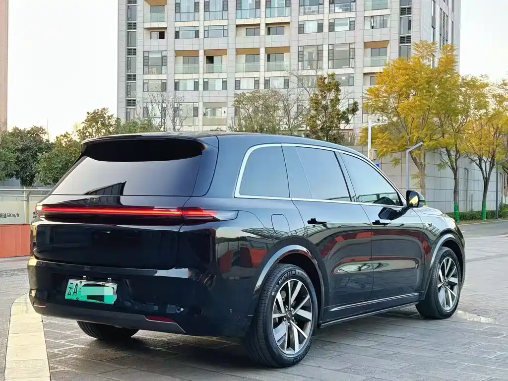 Li Auto IDEAL L8