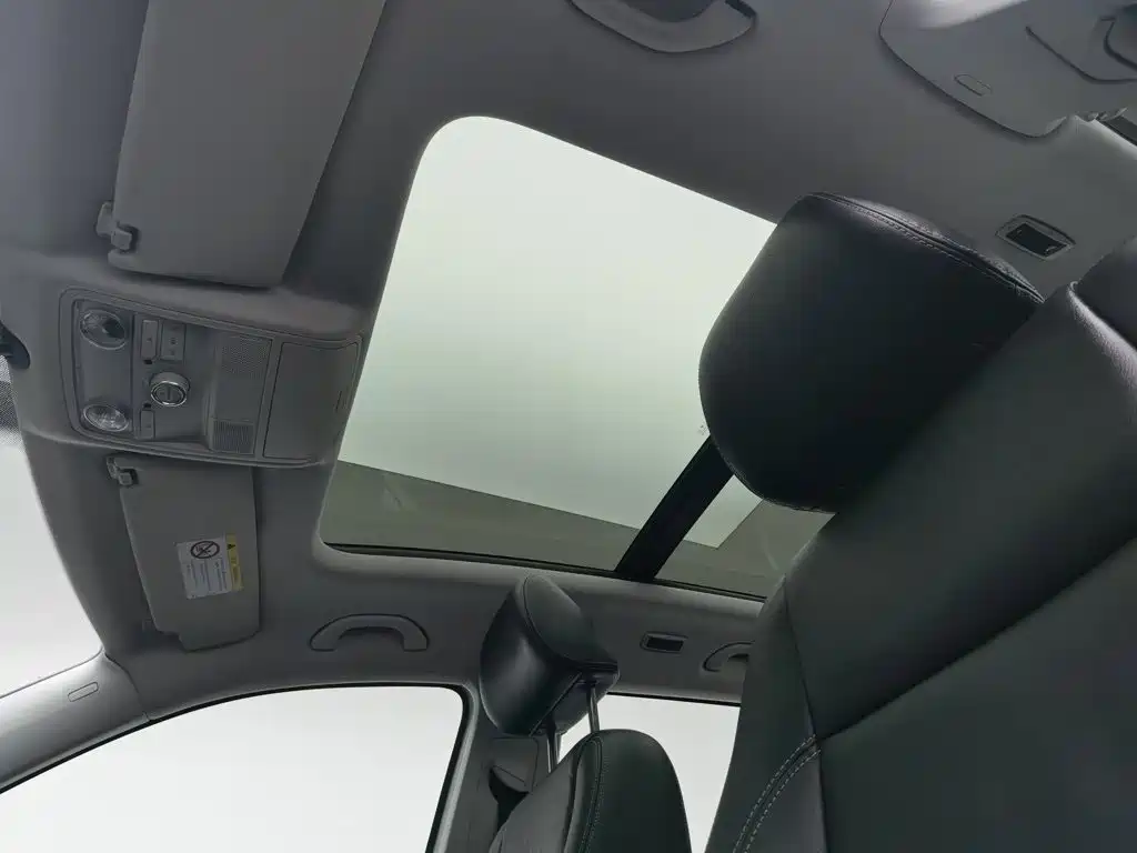 Volkswagen Tiguan — миниатюра 14