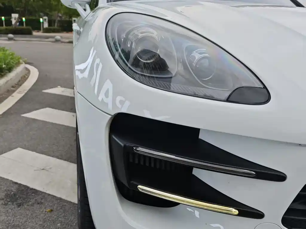 Porsche Macan 2016 Macan Turbo 3.6T
