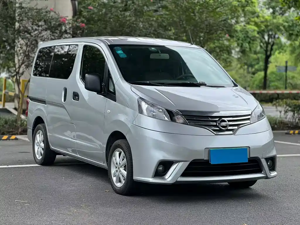 Nissan NV200 — миниатюра 4