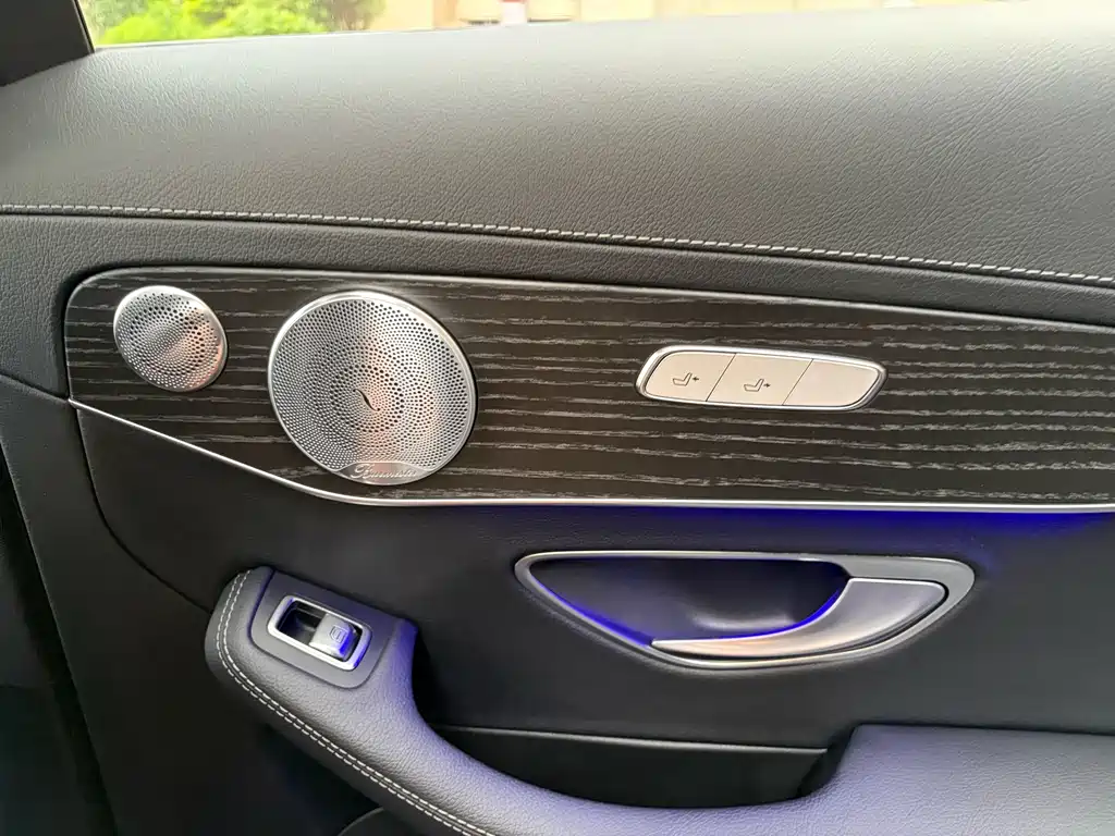 Mercedes-Benz C-Class — миниатюра 18