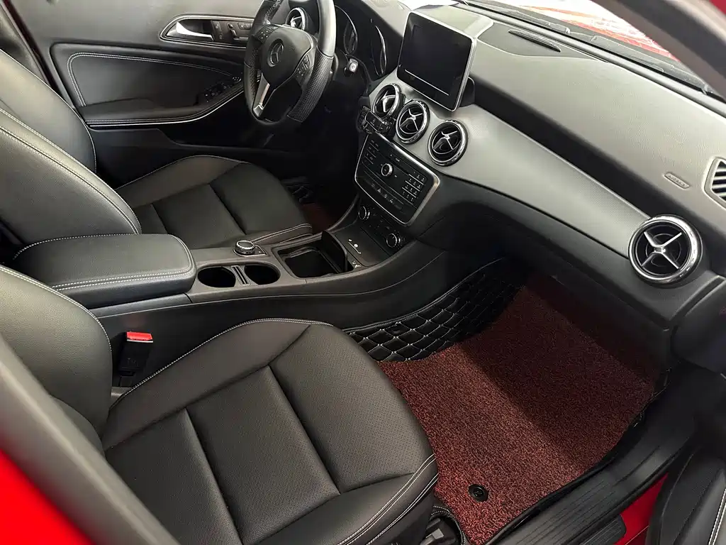 Mercedes-Benz GLA — миниатюра 6