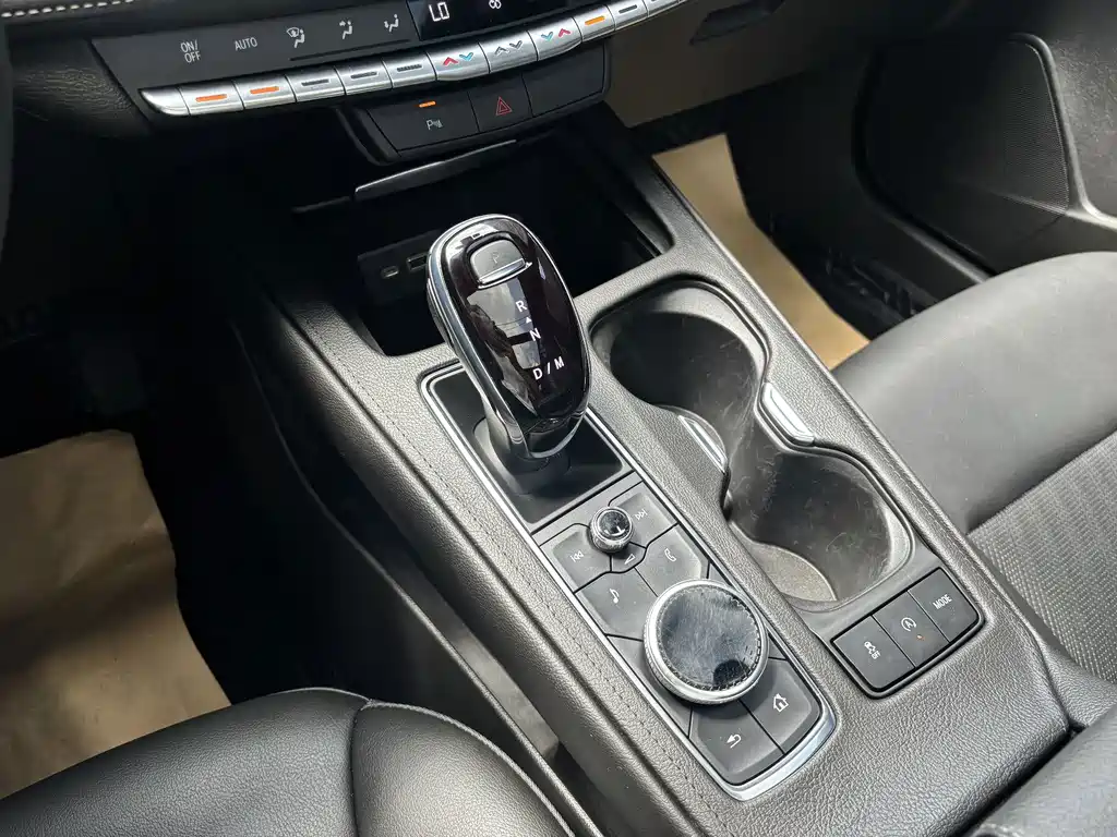 Cadillac XT4 — миниатюра 18