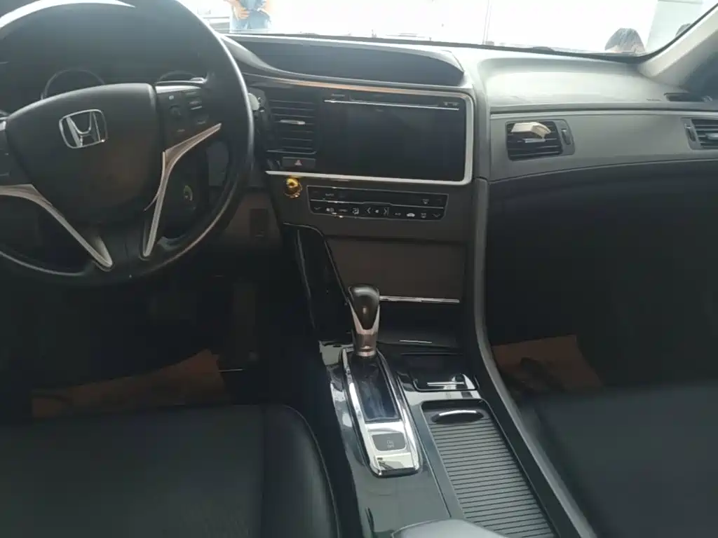 Honda Spirior — миниатюра 13