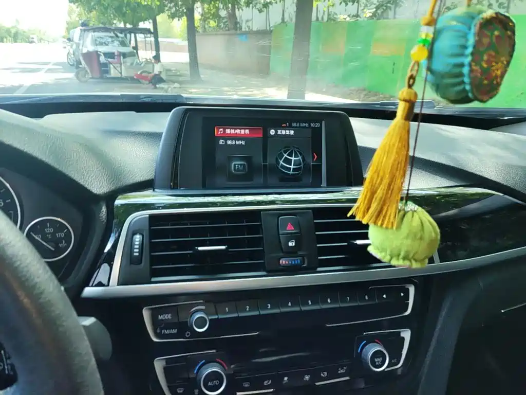 BMW 3 Series GT — миниатюра 13