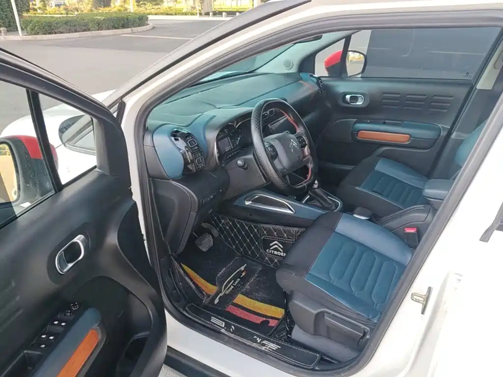 Citroen C4 Aircross — миниатюра 16