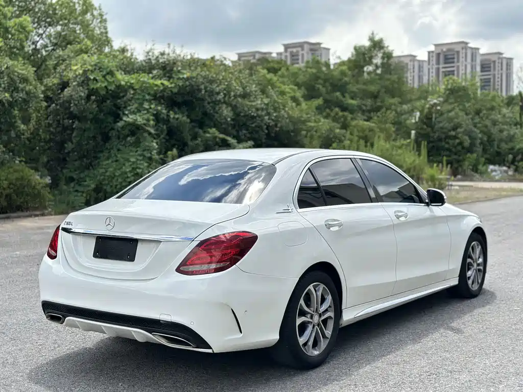 Mercedes-Benz C-Class — миниатюра 4