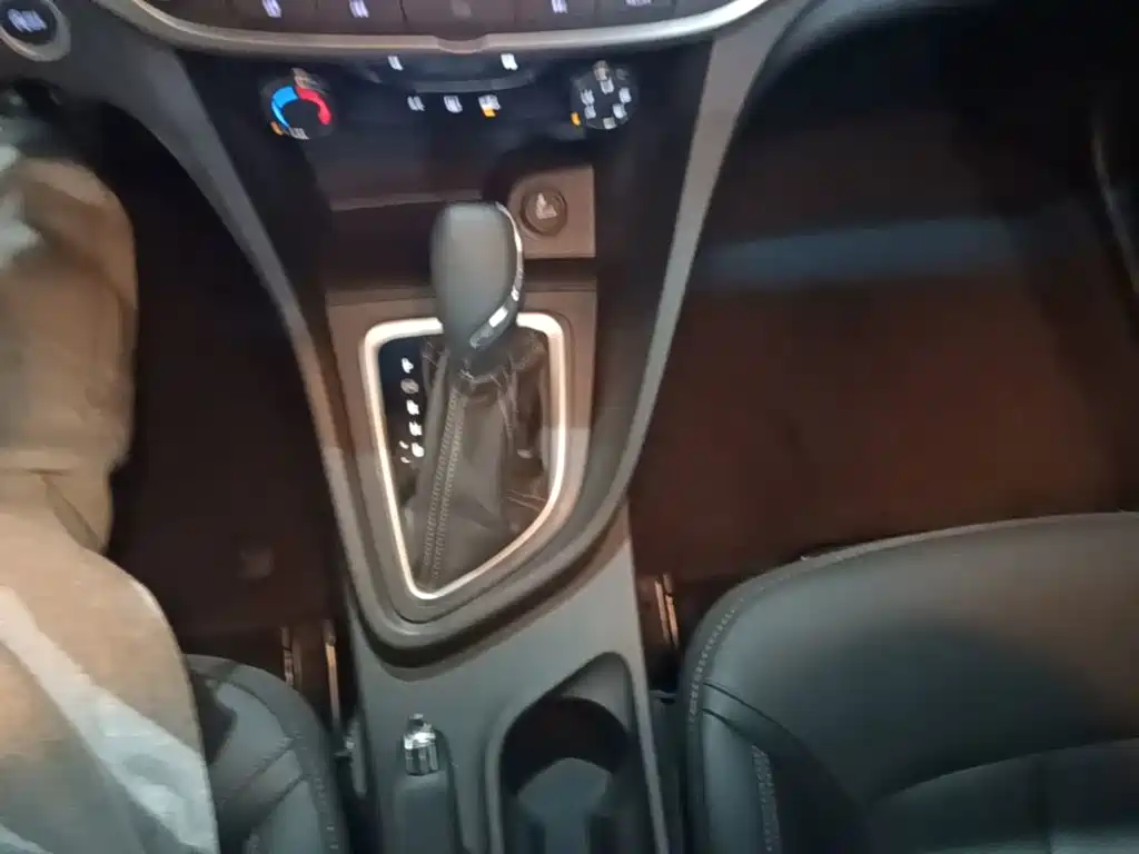 Buick Excelle — миниатюра 14