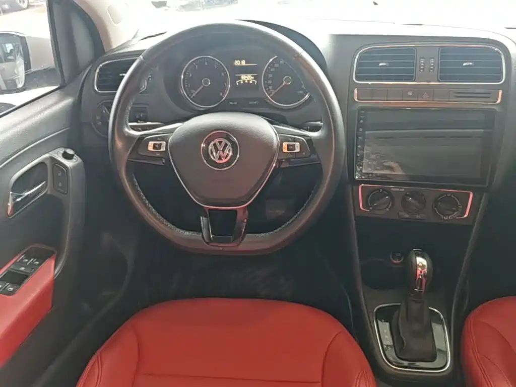 Volkswagen Polo — миниатюра 11