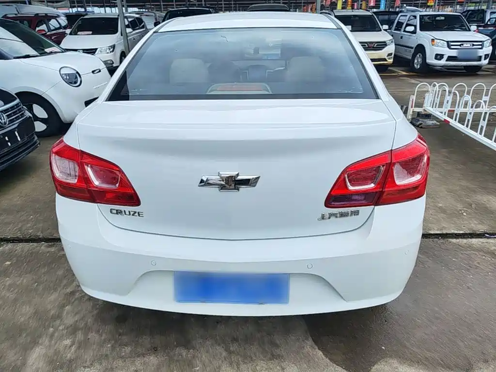 Chevrolet Cruze — миниатюра 6