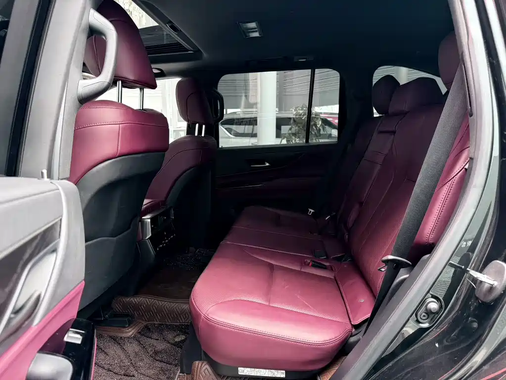 Lexus LX 2023 600