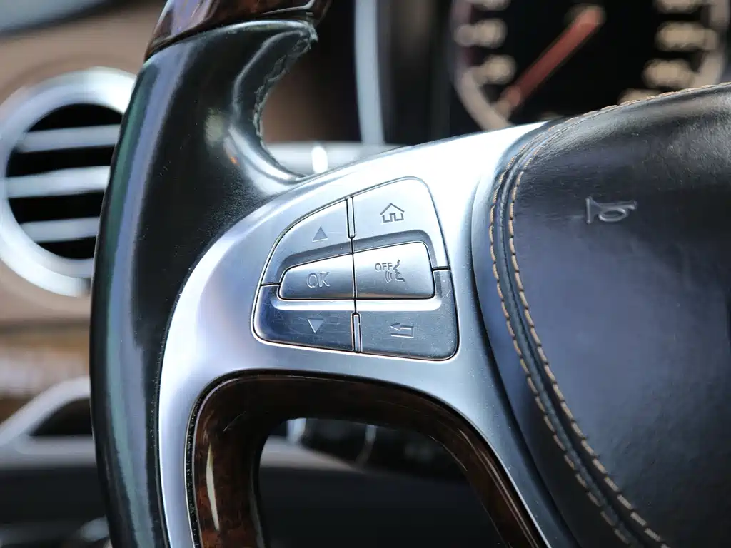 Mercedes-Benz S-Class — миниатюра 11