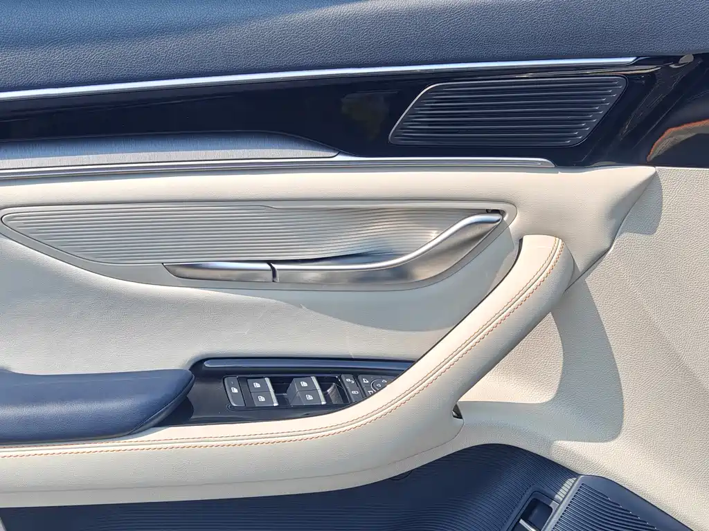 BYD PLUS New Energy — миниатюра 22