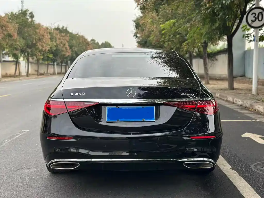 Mercedes-Benz S-Class — миниатюра 11