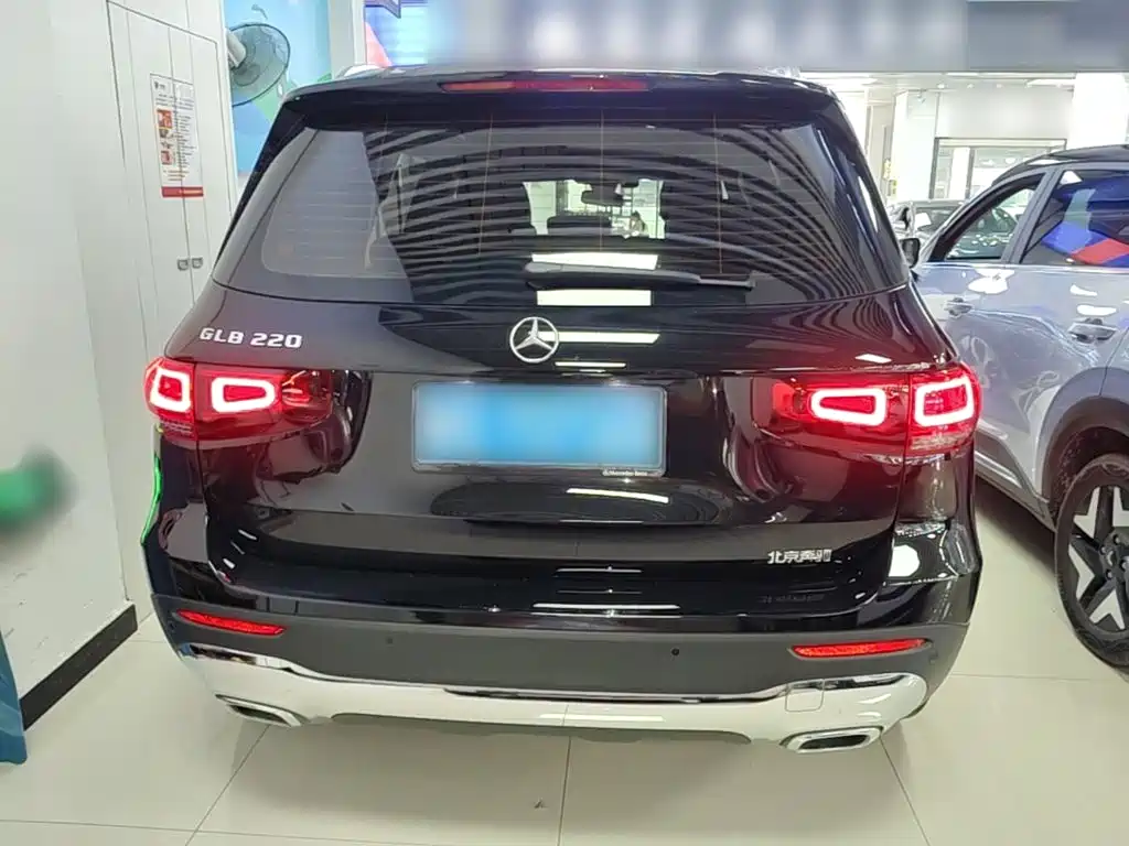 Mercedes-Benz GLB — миниатюра 6