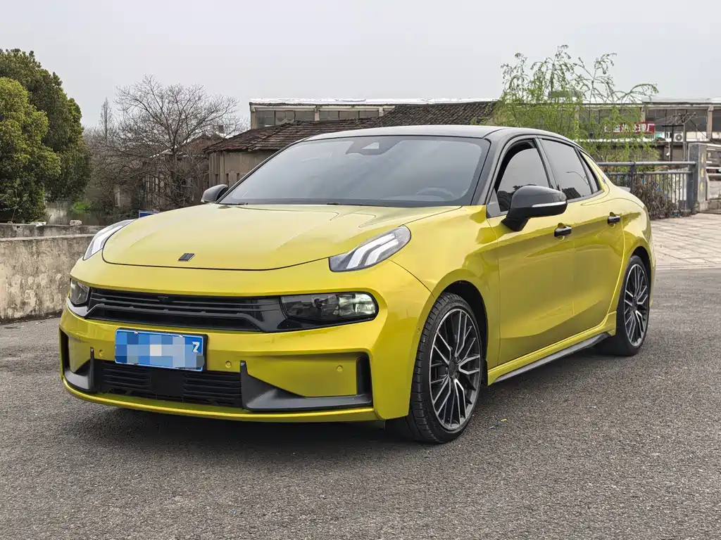 Lynk & Co 03 2022