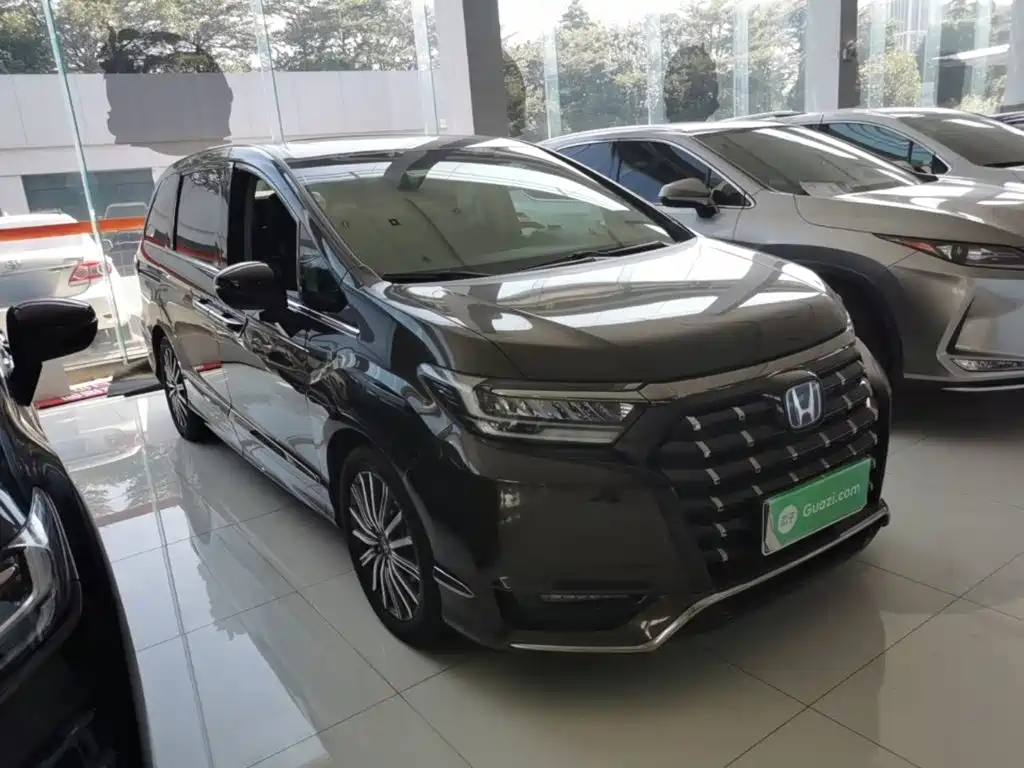 Honda Elysion — миниатюра 4