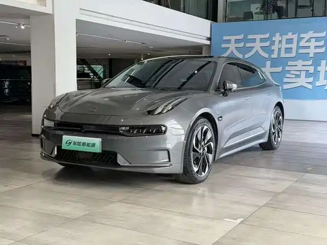 2022 Zeekr 001