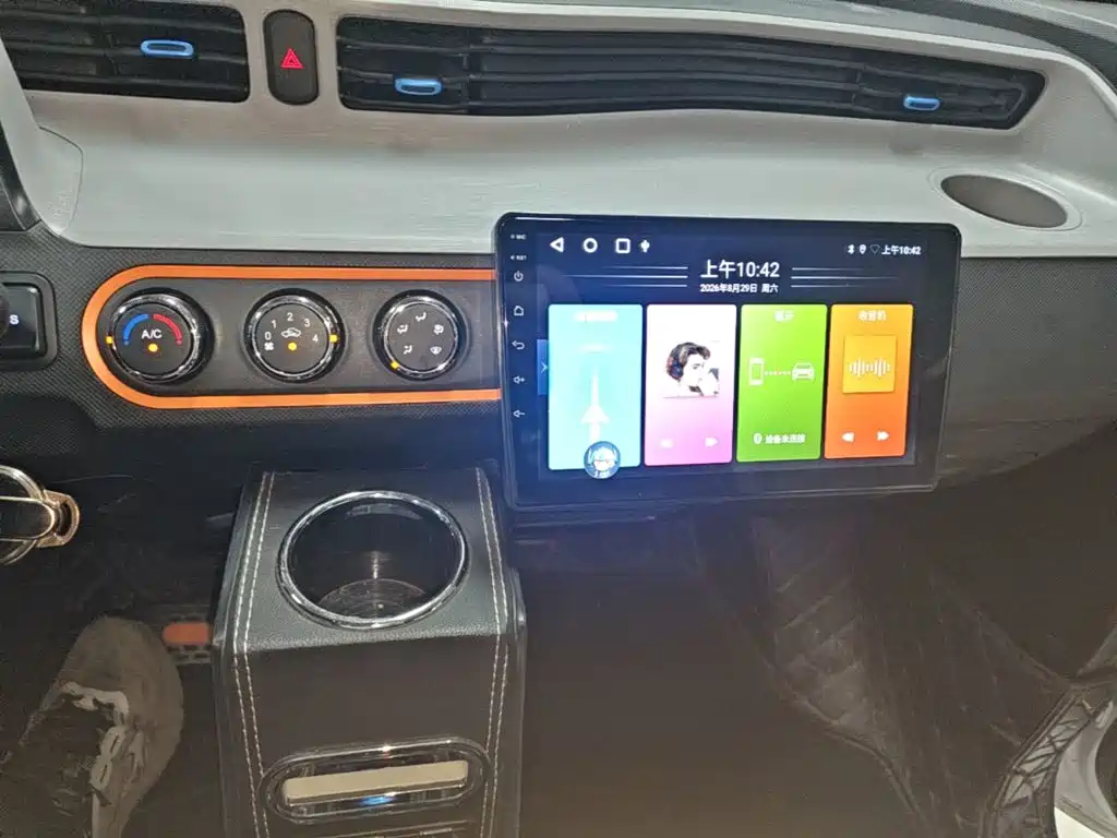 Wuling MINIEV — миниатюра 13