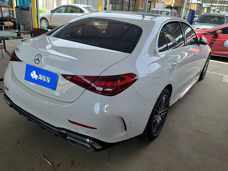 Mercedes-Benz C-Class — миниатюра 3