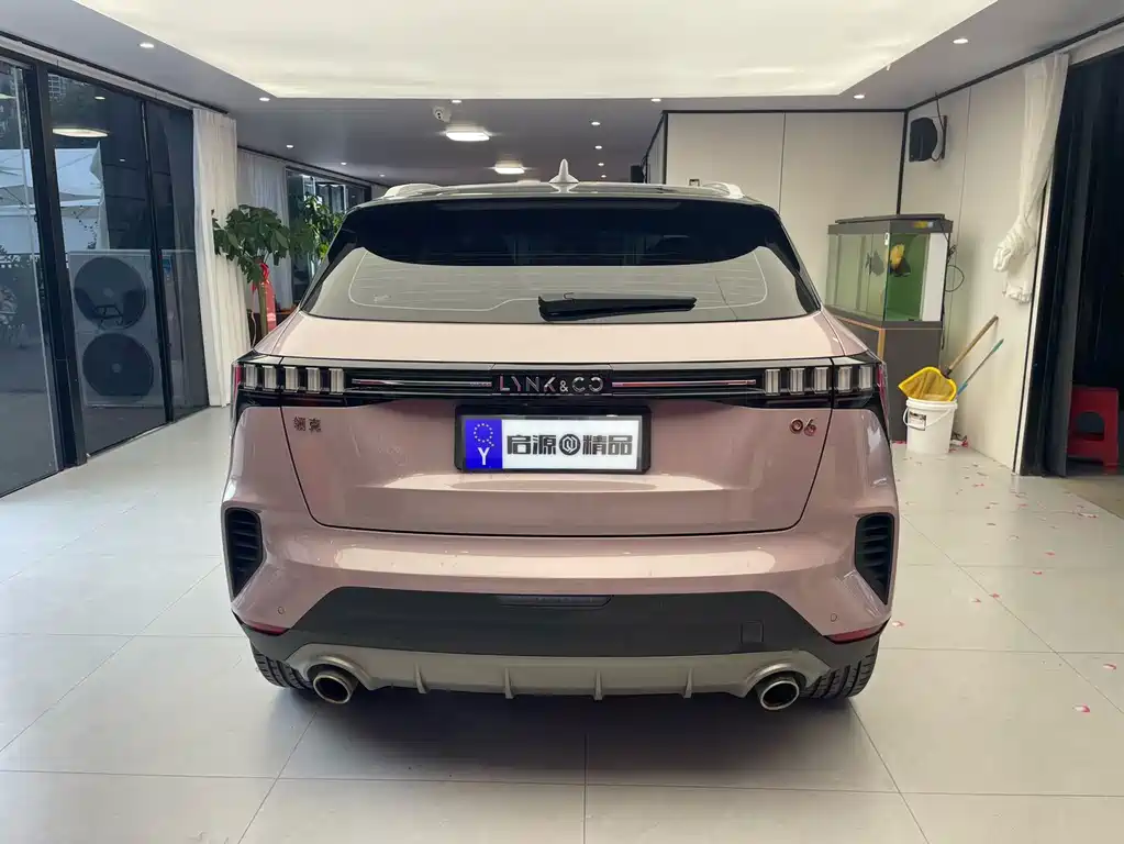 Lynk & Co 06 — миниатюра 5