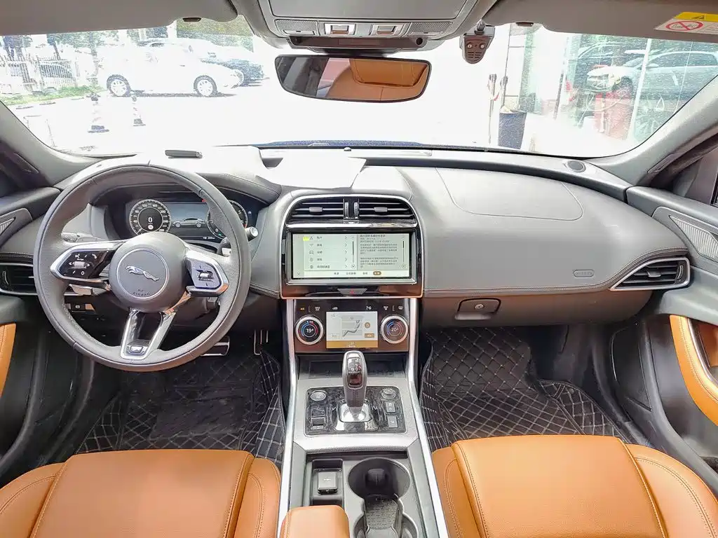 Jaguar XEL — миниатюра 10
