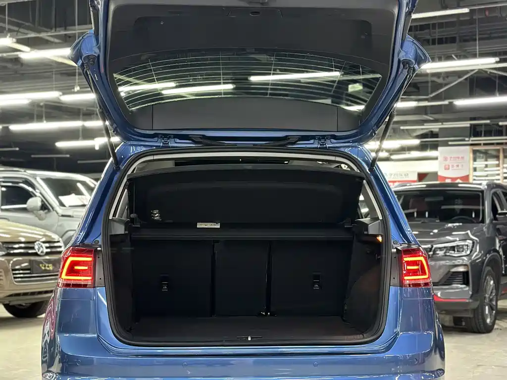 Volkswagen Golf Sportsvan 230TSI Auto Progressive Type, фото 15