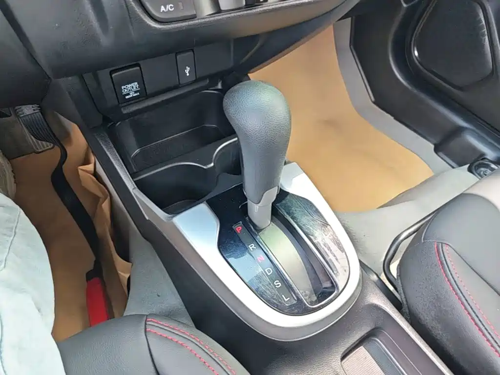 Honda Fit — миниатюра 14