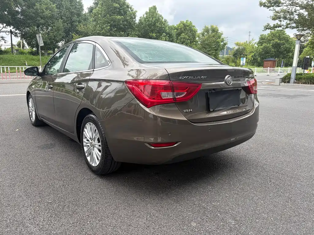 Buick Excelle — миниатюра 6