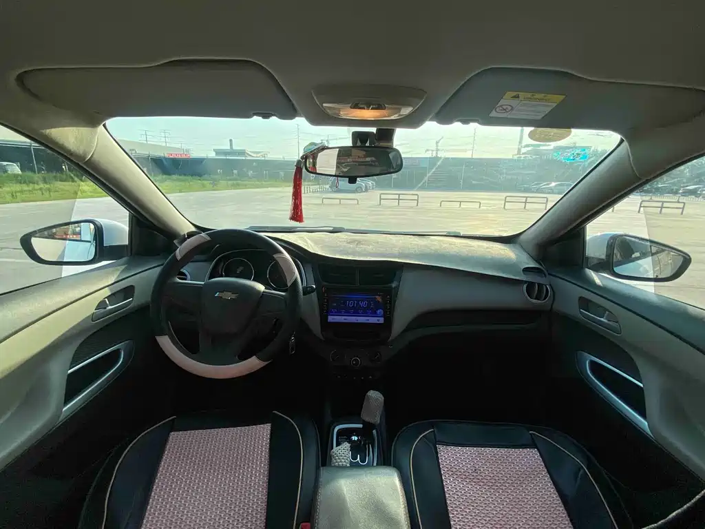 Chevrolet Sail — миниатюра 5