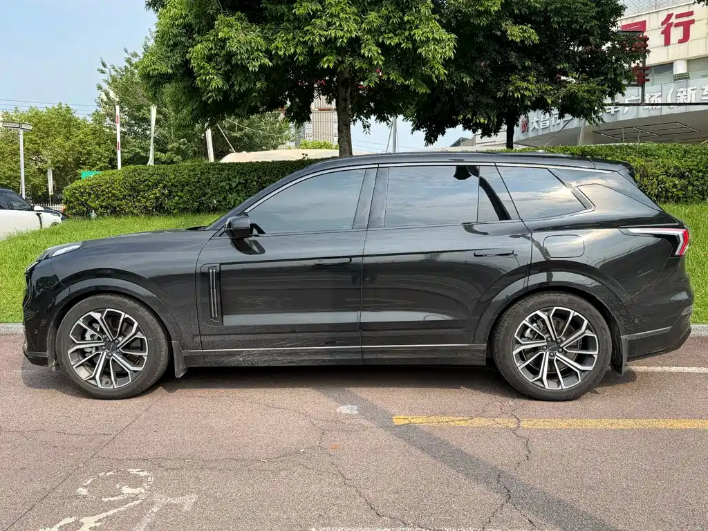 Lynk & Co 09 EM-P — миниатюра 3