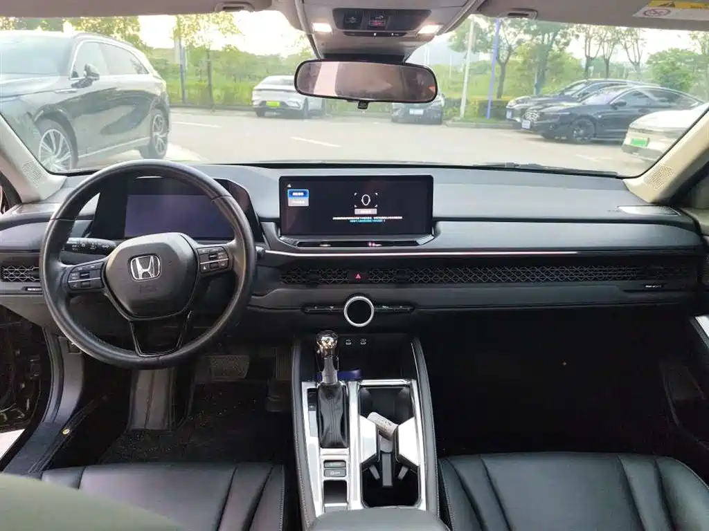 Honda Accord — миниатюра 7