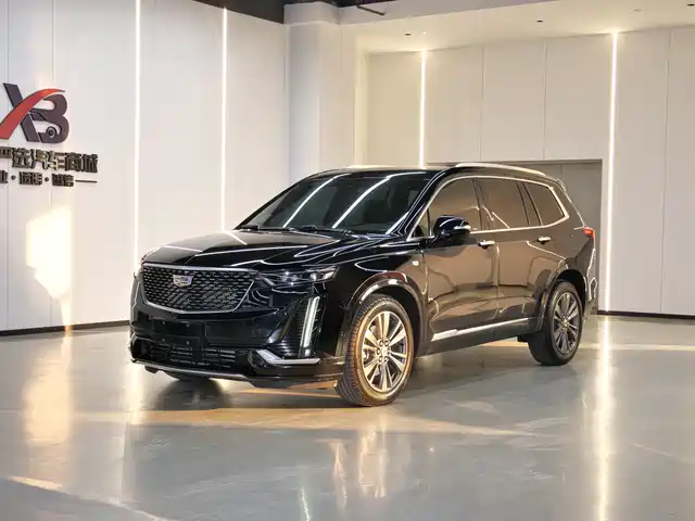CADILLAC XT6