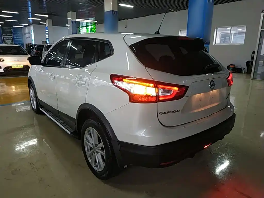Nissan Qashqai — миниатюра 5