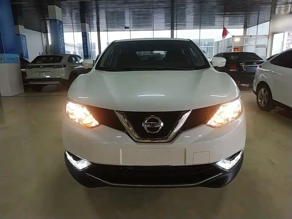 Nissan Qashqai — миниатюра 3