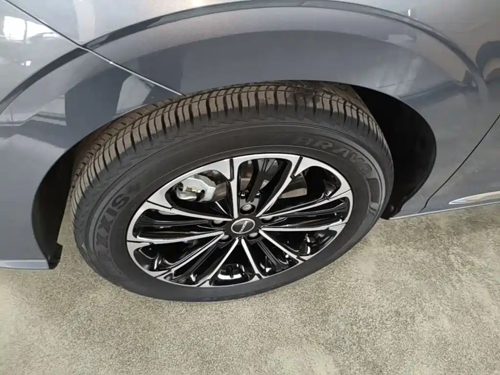 Roewe iMAX8 — миниатюра 23