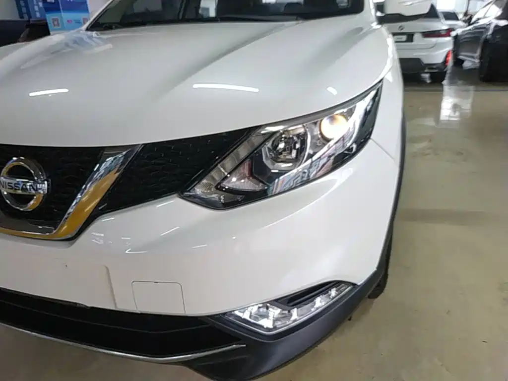Nissan Qashqai — миниатюра 24