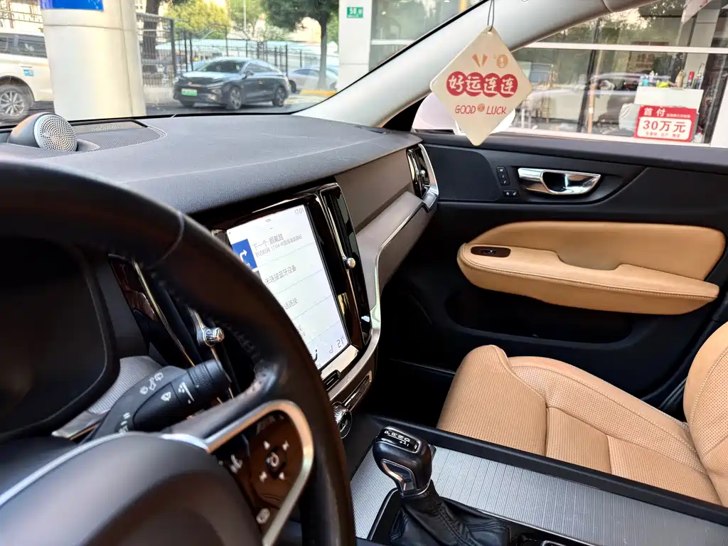 Volvo V60 — миниатюра 12