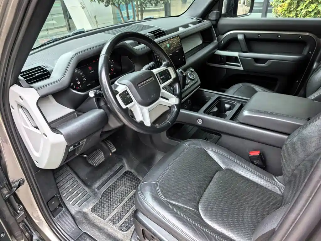 Land Rover Defender — миниатюра 5