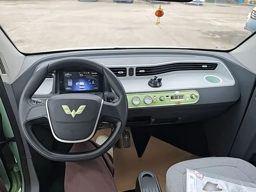 Wuling MINIEV — миниатюра 10